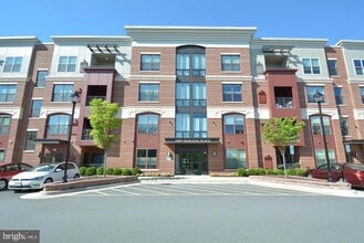 Building Photo - 3989 Norton Pl
