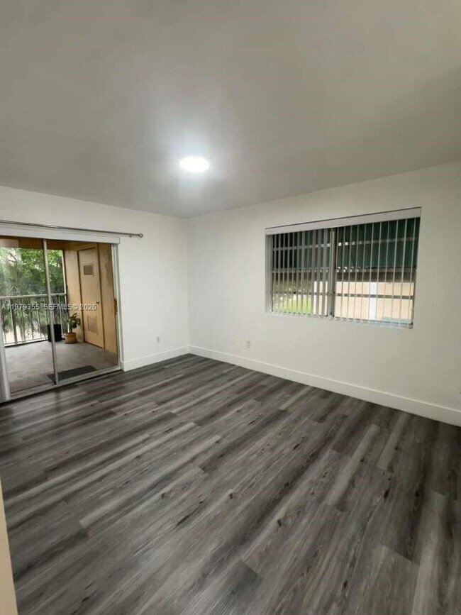 Building Photo - 15330 SW 106th Terrace