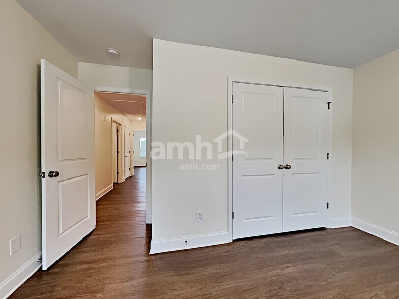 Building Photo - 588 Woodall Rd