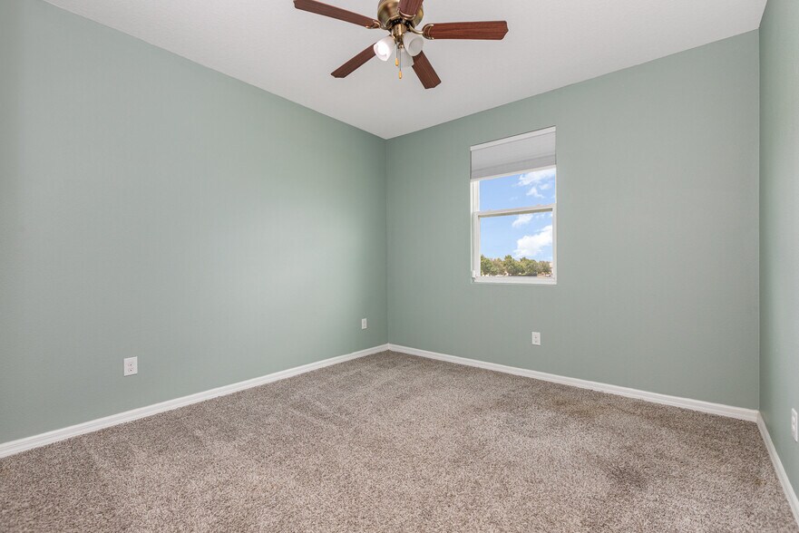 Building Photo - 11638 Woodleaf Dr