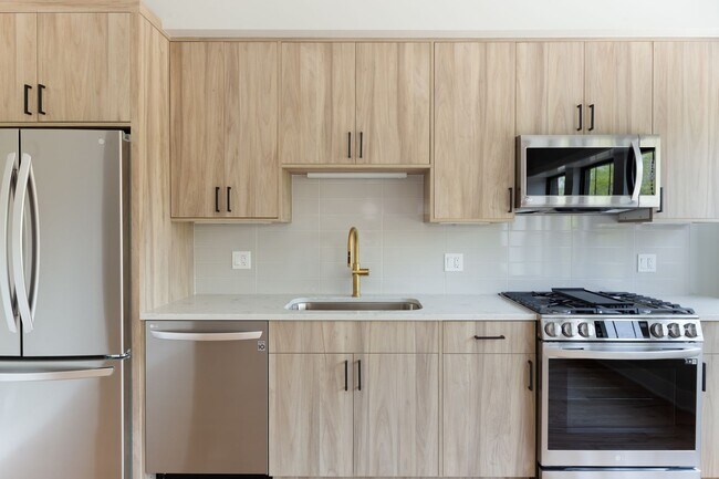 Building Photo - 2537 N Campbell Ave