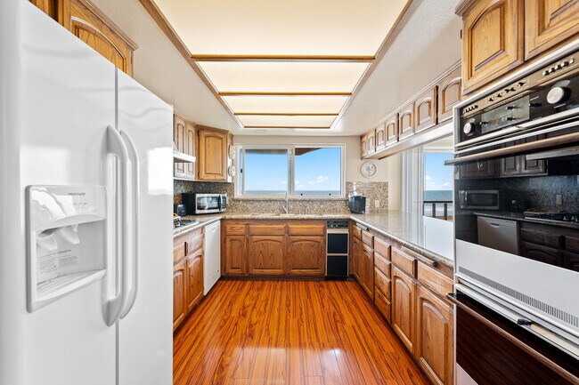 Building Photo - 1364 Weymouth Ln