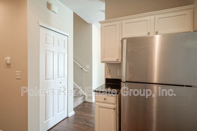 Building Photo - 12175 Bubbling Brook Dr