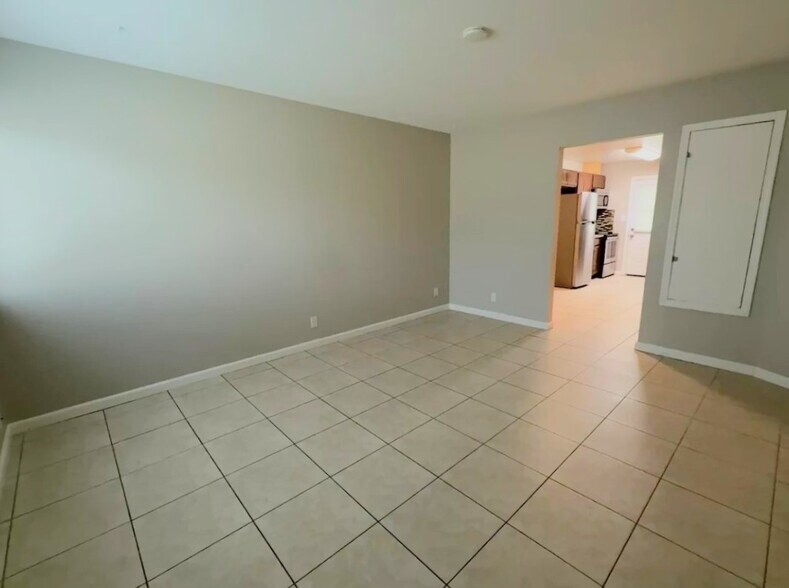 Building Photo - 651 Q St