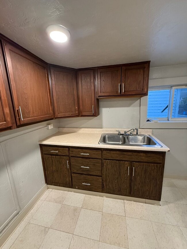 Building Photo - 2501 Arlington Ave