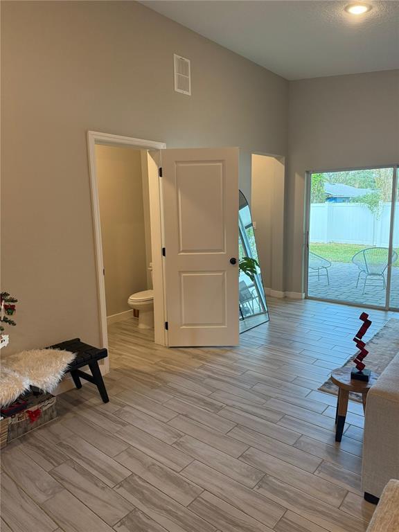 Building Photo - 2023 White Ave