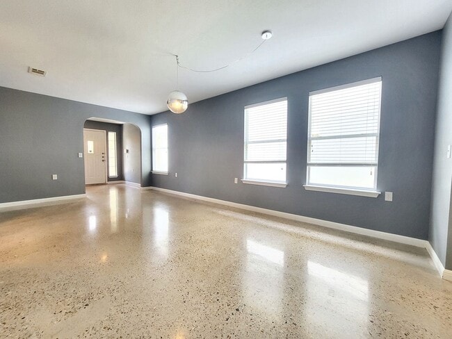 Building Photo - 5608 Steven Creek Way