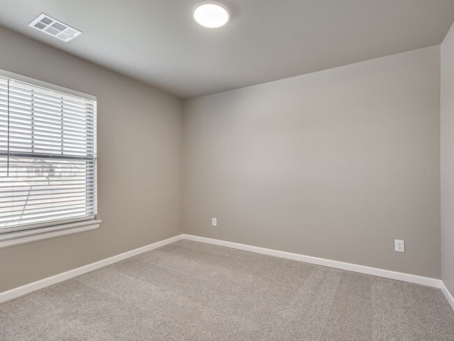 Building Photo - Brand New Home Availabe Now In Moore! $500...