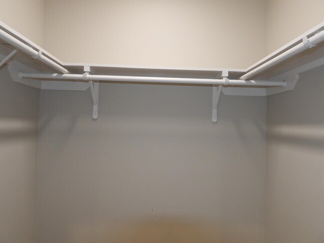 Building Photo - 1336 E Candor Dr