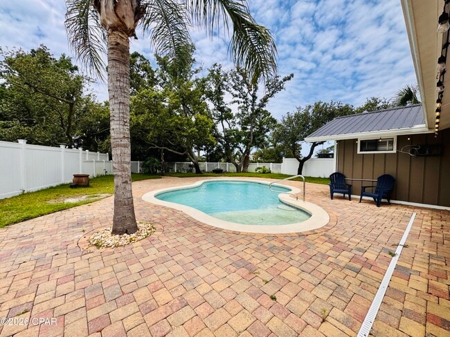 Building Photo - 916 Cobia Dr