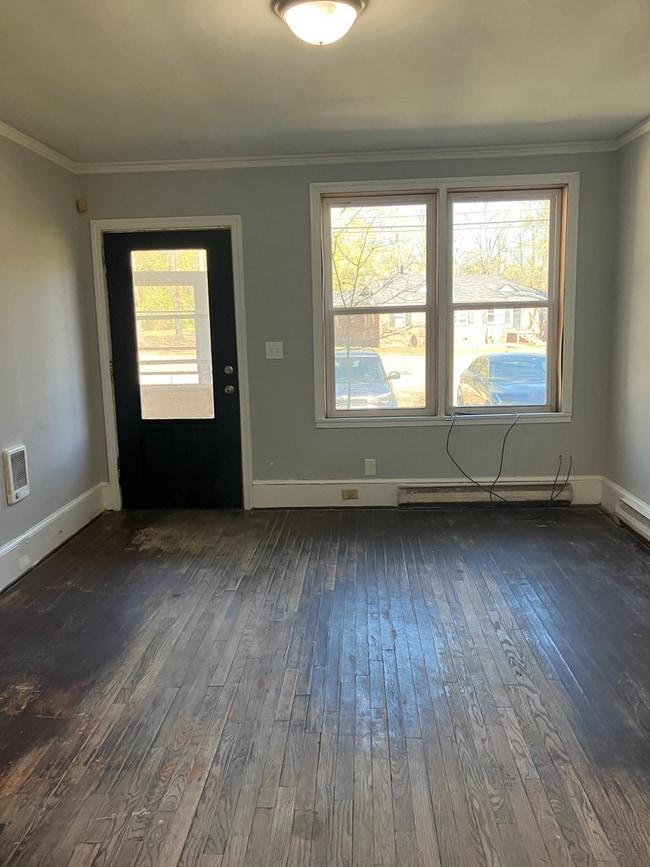 Building Photo - 304 Loring Dr