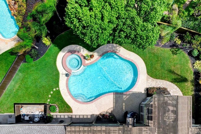 Building Photo - 3806 Canyon Bluff Ct
