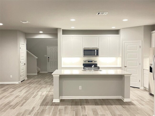 Building Photo - 316 McLintock Rd