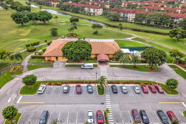 Building Photo - 1300 SW 125th Ave
