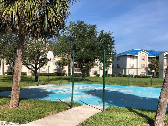 Building Photo - 1775 Four Mile Cove Pkwy