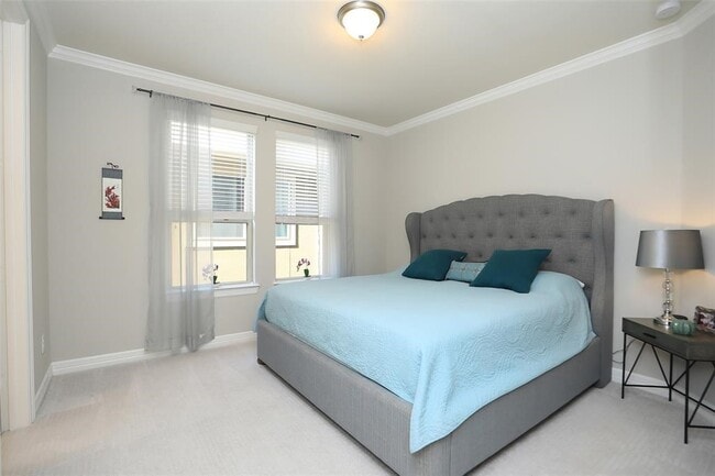 Building Photo - 13426 Stoneleigh Terrace Dr