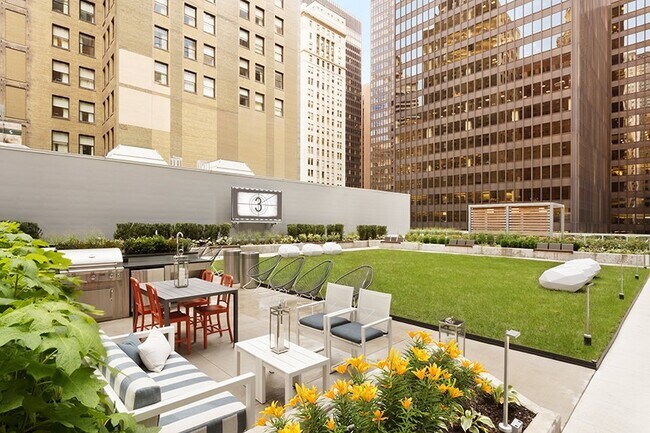 Building Photo - 224 N Michigan Ave