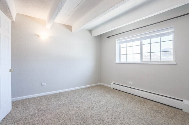 Building Photo - 50 N Clarkson St