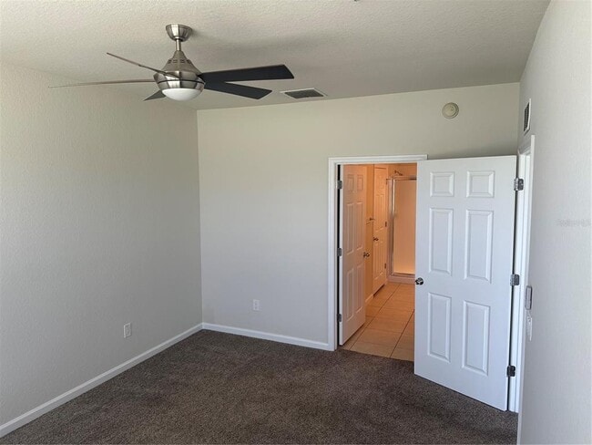 Building Photo - 4401 SW 52nd Cir