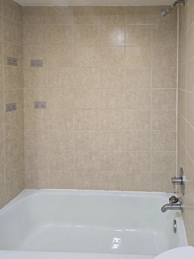 Building Photo - 4506 Kings Walk Dr