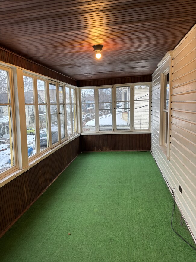 Enclosed Front Porch - 1003 Catherine St