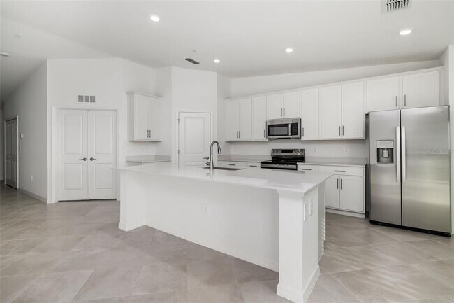 Building Photo - 19015 Scallop Lp