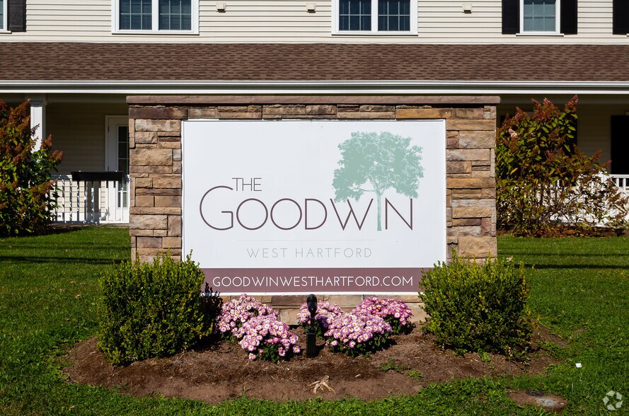 The Goodwin 189 Newington Rd West Hartford CT 06110 Apartment Finder