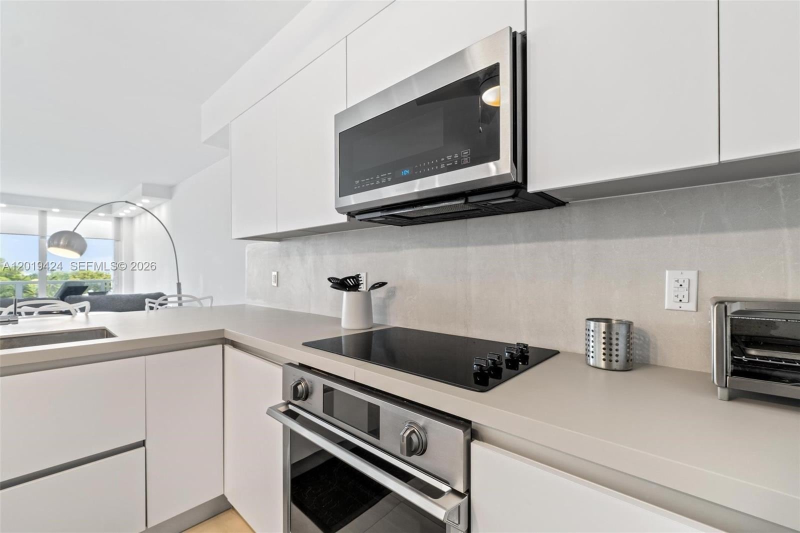 Building Photo - 5700 Collins Ave
