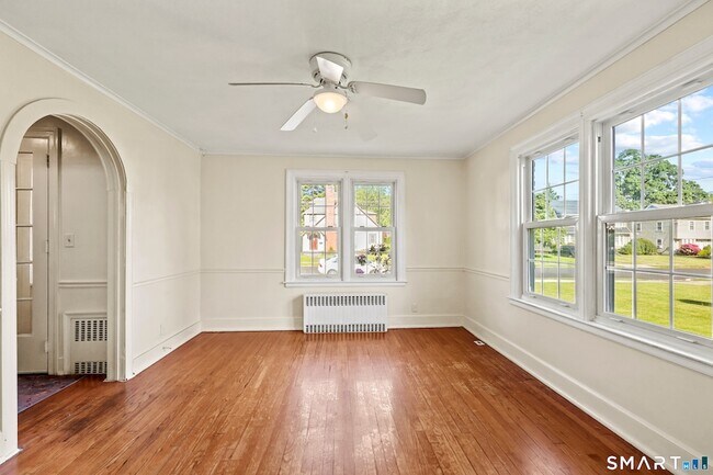 Building Photo - 92 Hazelmere Rd