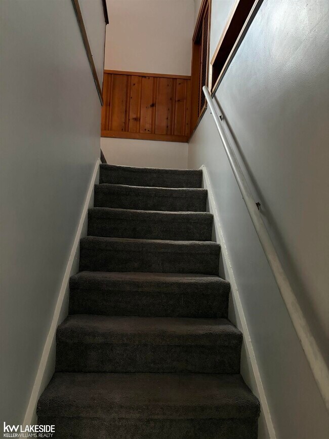 Building Photo - 9539 Beaverland St