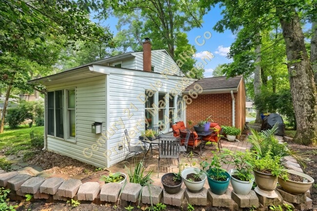 Building Photo - Beautiful 3 Bedroom 2.5 Bath Home in Dallastown Schools Pet Friendly