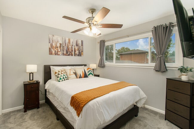 Building Photo - 63 S Main St