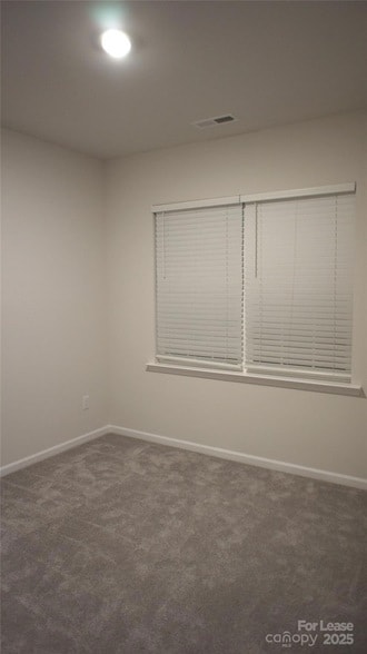 Building Photo - 107 Pampas Pl