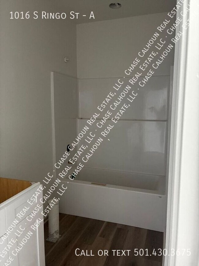 Building Photo - 1016 S Ringo St