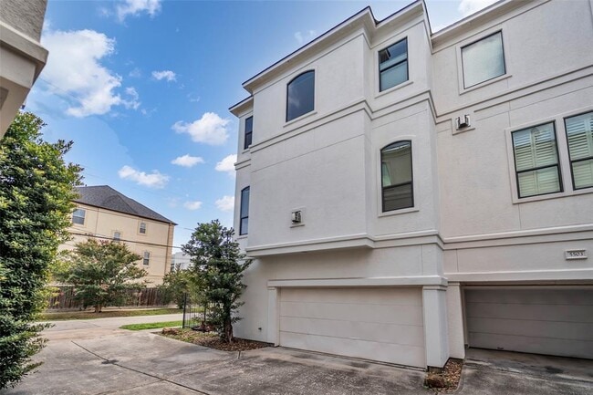 Building Photo - 5501 Petty St