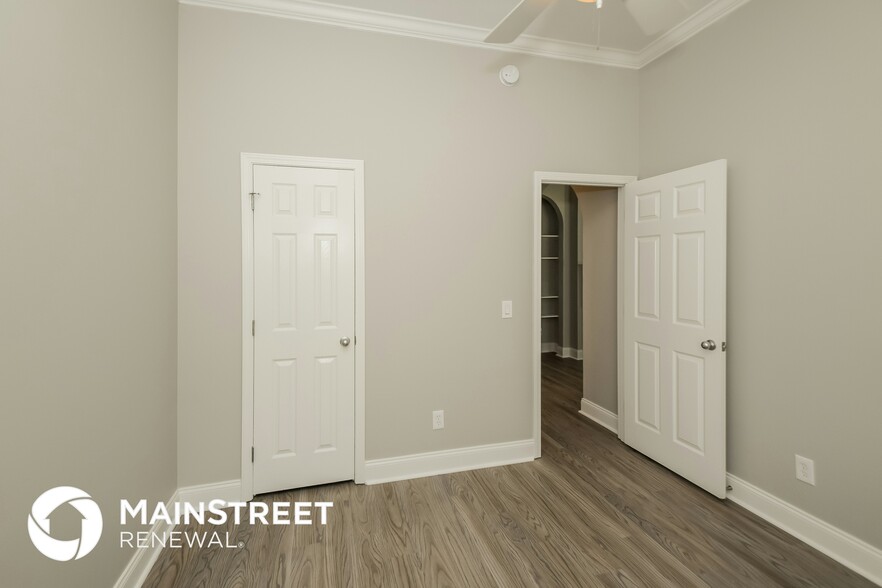 Building Photo - 1200 Riverford Dr