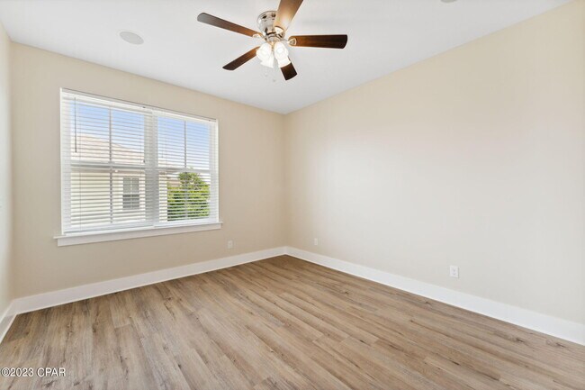 Building Photo - 316 Coral Gables St