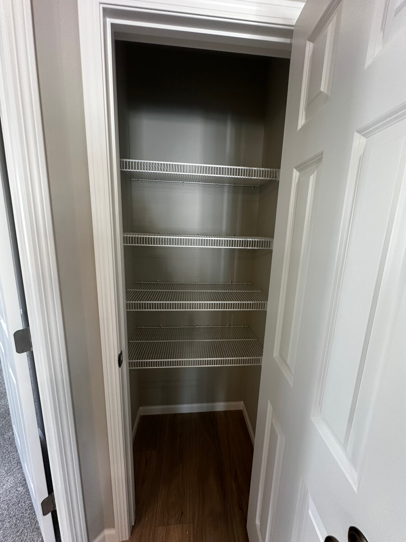 Building Photo - 6710 Meadow View Dr S