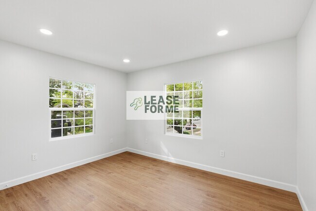 Building Photo - 5953 Guthrie Ave