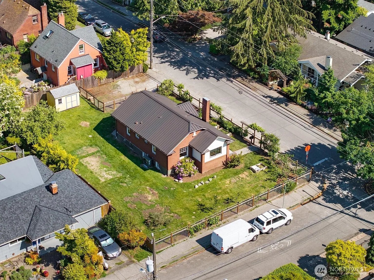 Building Photo - 9002 12th Ave NE