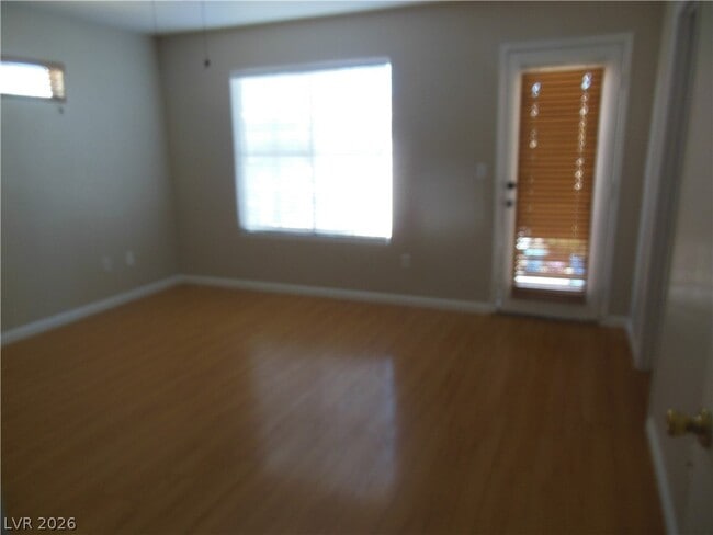 Building Photo - 9751 Villa La Mora Ave