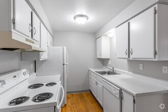 1x1 Kitchen - Adams Square