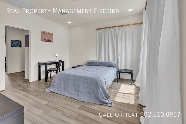 Building Photo - 2272 W Harmont Dr