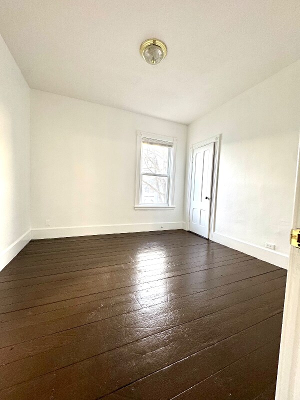 Building Photo - 184 Vernon St