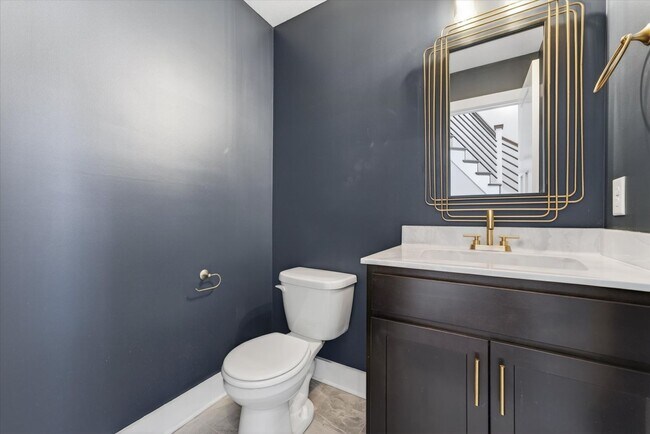 Building Photo - Pet Friendly Three Bedroom!