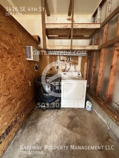 Building Photo - 1416 SE 4th St