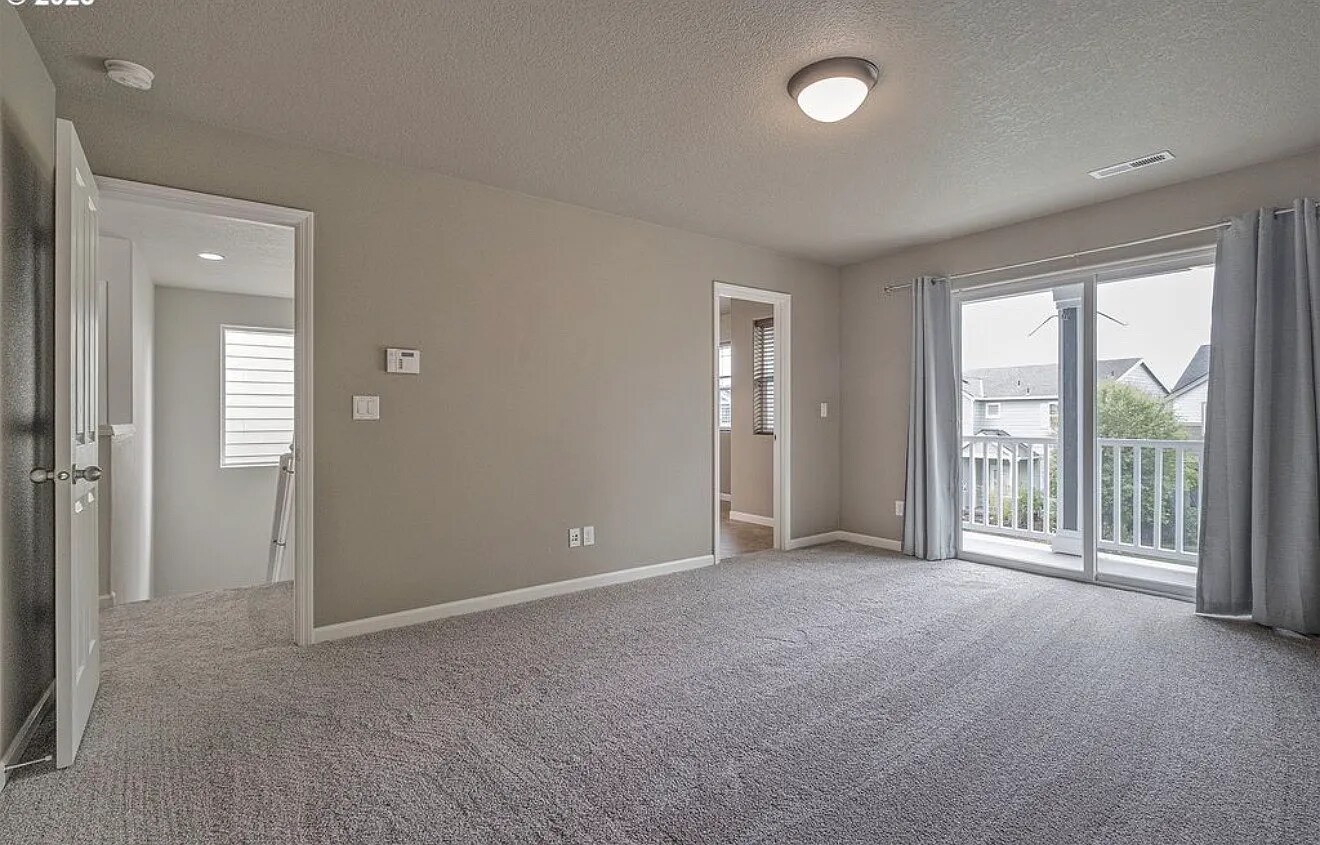 Building Photo - 5310 SE Redberry Pl