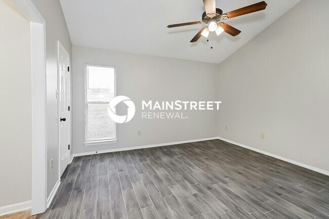 Building Photo - 3 Bedroom Pet-Friendly Home in Olive Branch, MS with Main Street Renewal