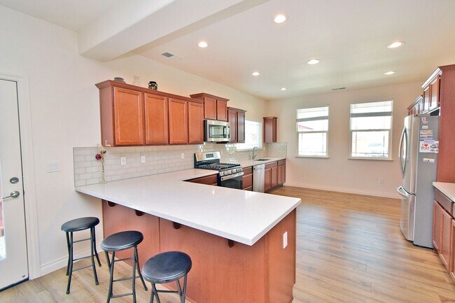 Building Photo - Cold Springs Beauty with View and RV Parking