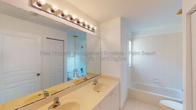 Building Photo - 5060 Starblaze Dr